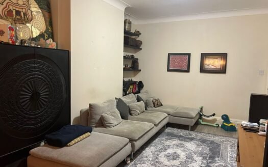 Dukes Avenue, New Malden