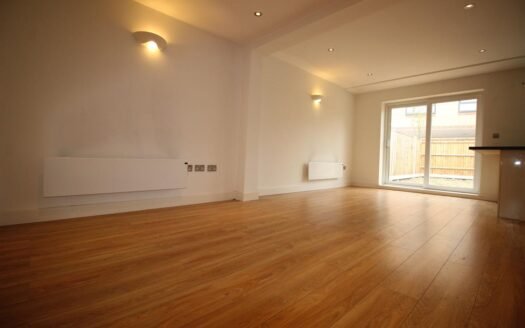 2 Beds – Colliers Wood SW19