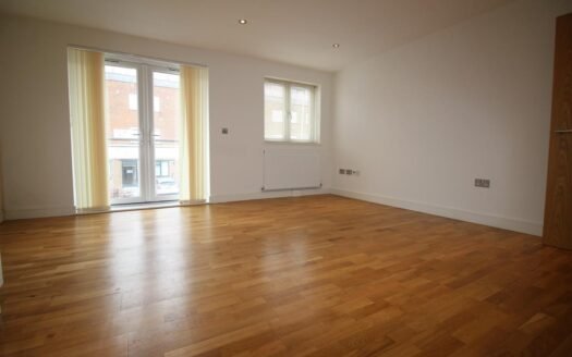 Flat 2,  Kingston Road, New Malden