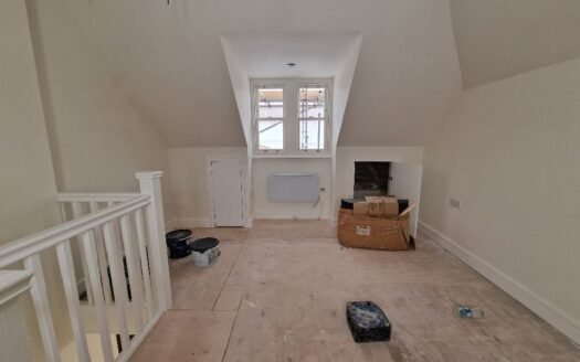 Flat ,  Grove Crescent, Kingston upon Thames